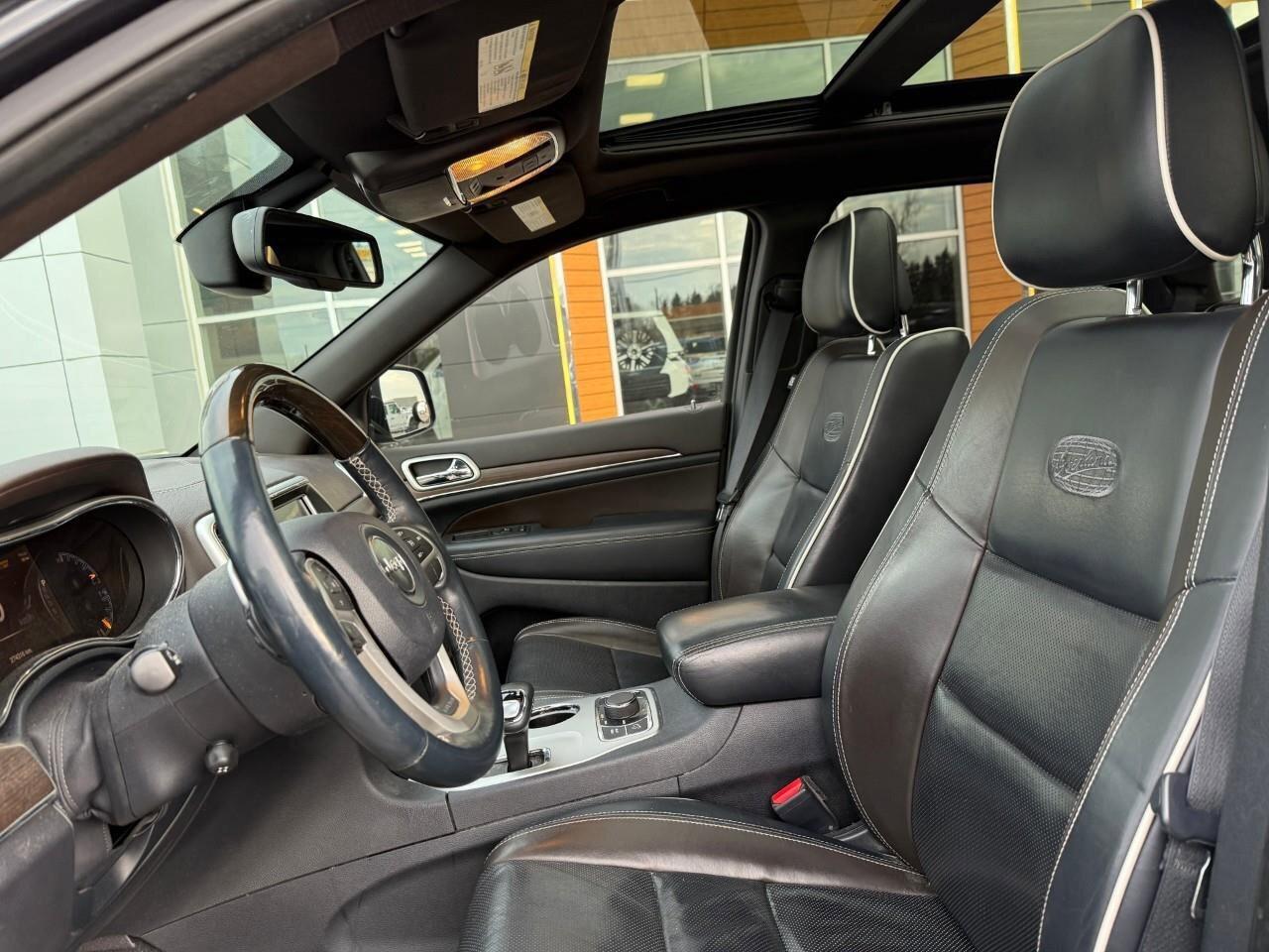 2014 Jeep Grand Cherokee 4WD 4dr Overland Photo