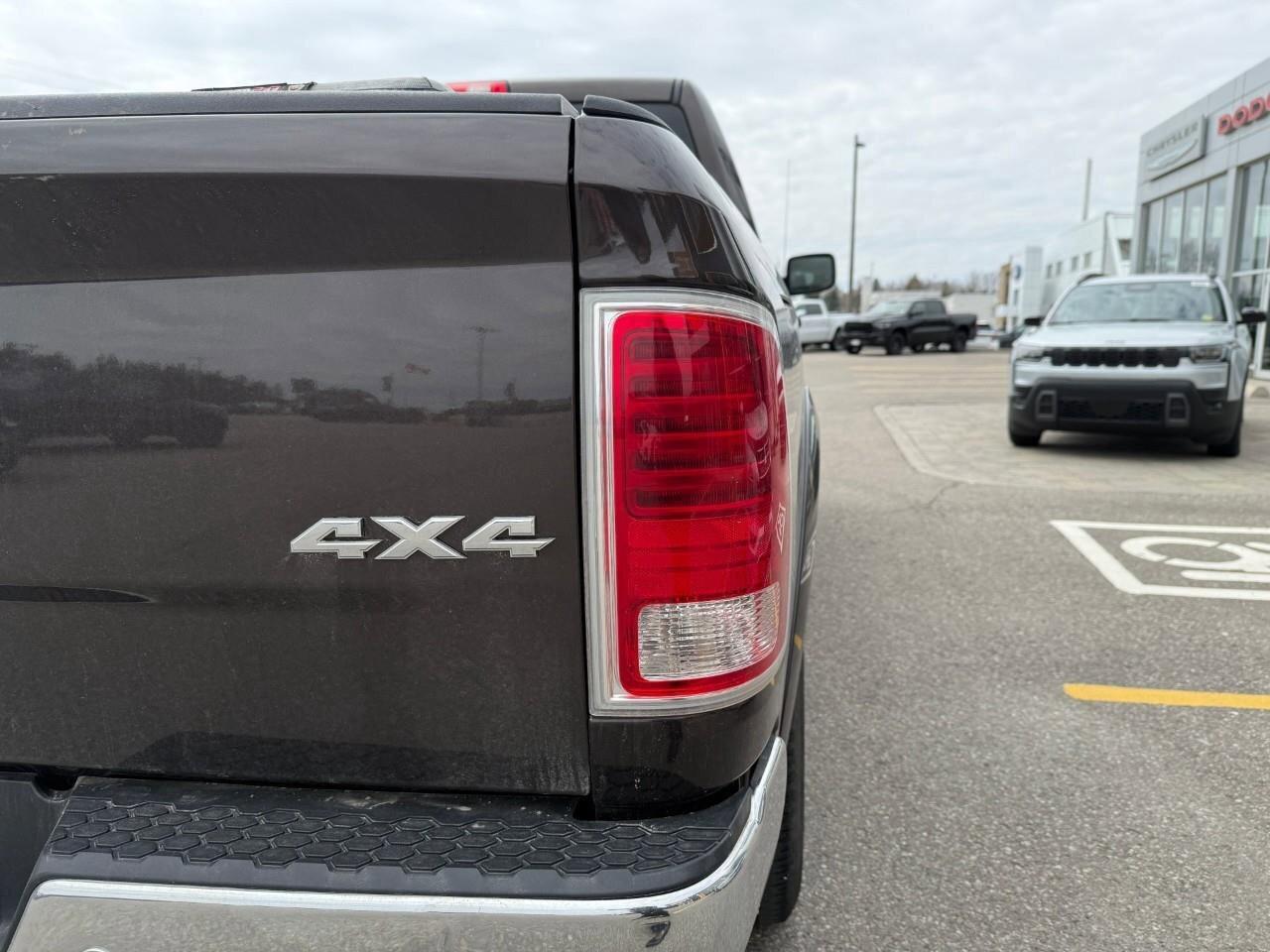 2017 RAM 1500 4WD Crew Cab 140.5  Longhorn Photo