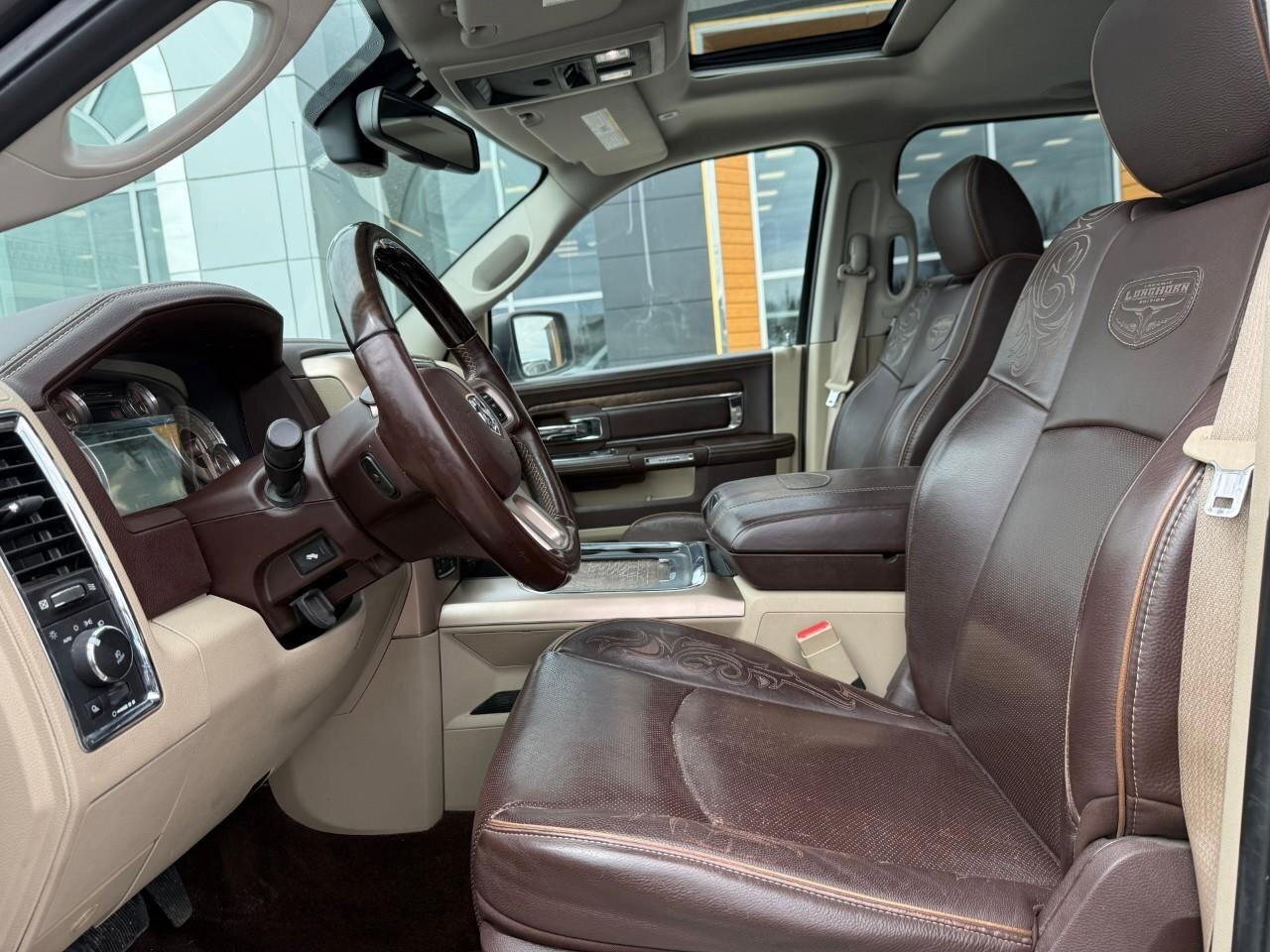 2017 RAM 1500 4WD Crew Cab 140.5  Longhorn Photo