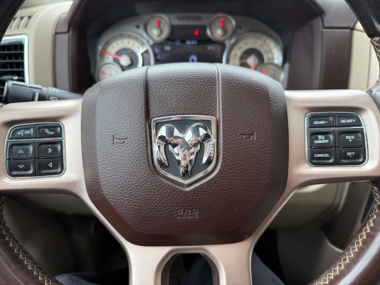 2017 RAM 1500 4WD Crew Cab 140.5  Longhorn Photo
