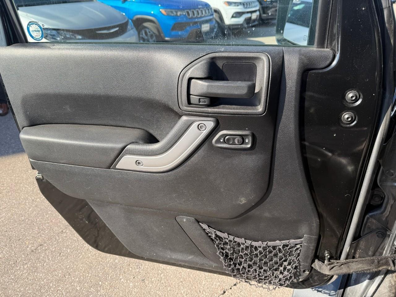 2012 Jeep Wrangler 4WD 2DR SAHARA Photo