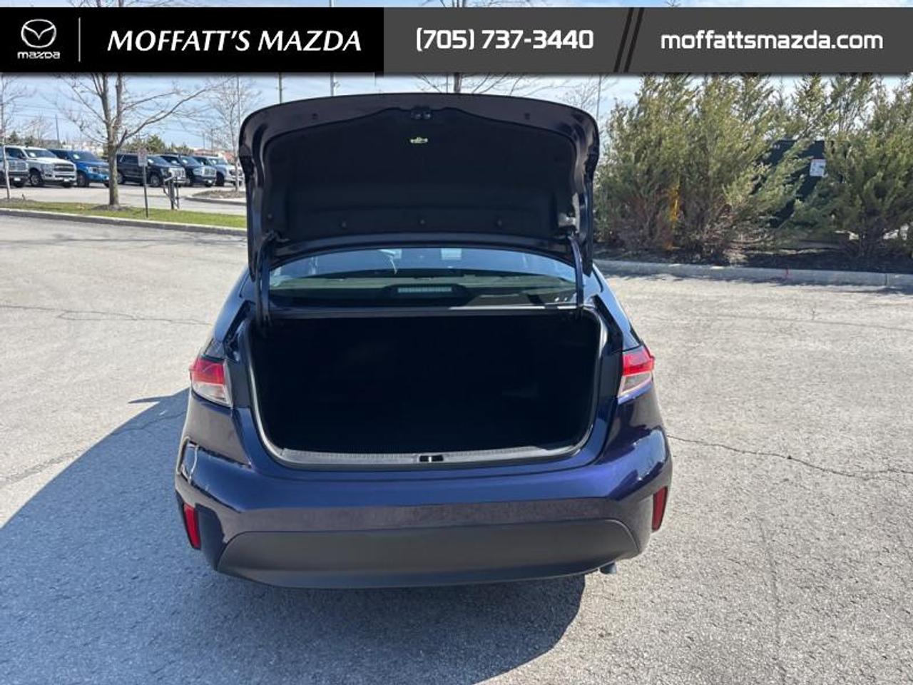 2024 Toyota Corolla LE Photo
