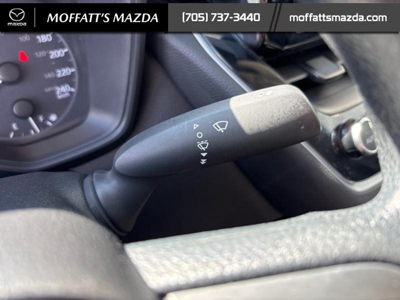 2024 Toyota Corolla LE Photo