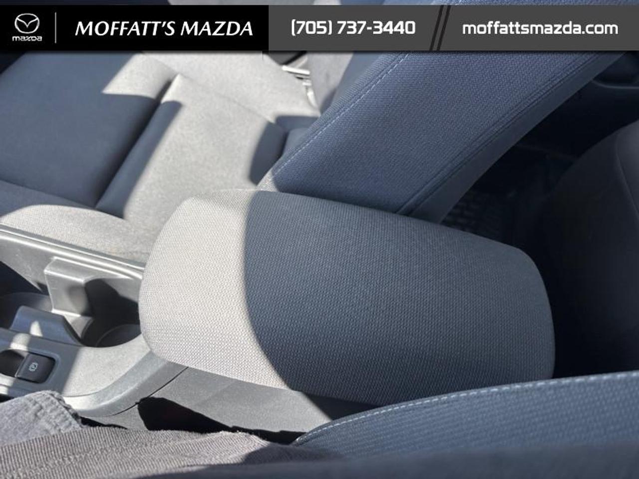 2024 Toyota Corolla LE Photo
