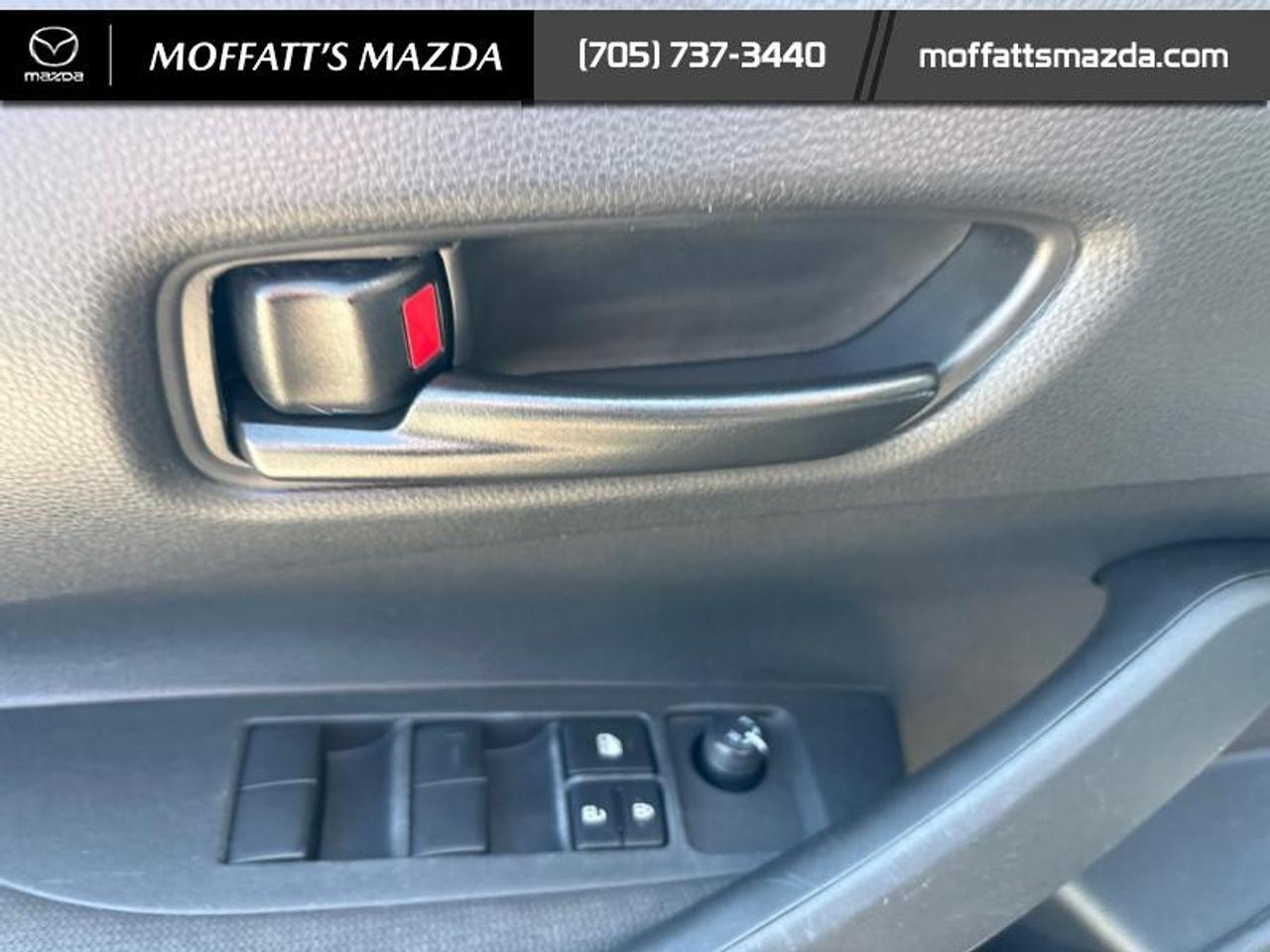 2024 Toyota Corolla LE Photo