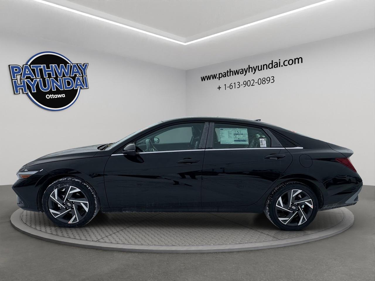 2026 Hyundai Elantra Hybrid Luxury Photo