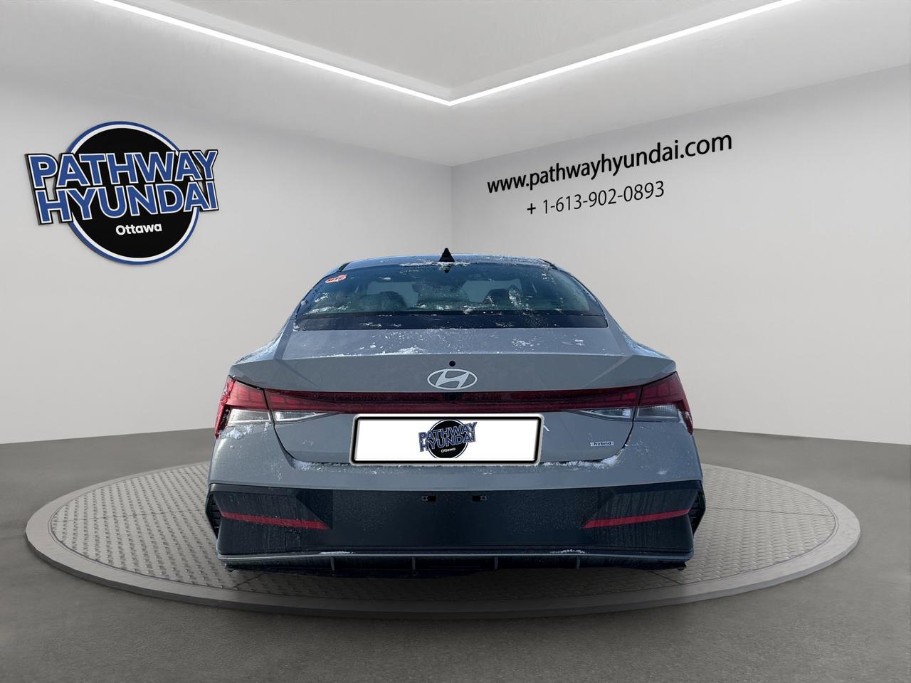 2026 Hyundai Elantra Hybrid Luxury Photo4