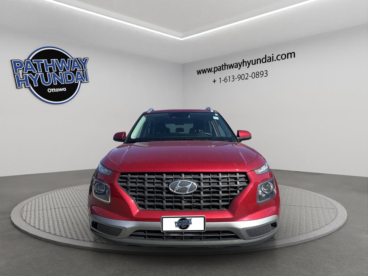 2023 Hyundai Venue Preferred | Reverse Cam | Heated Seats Photo