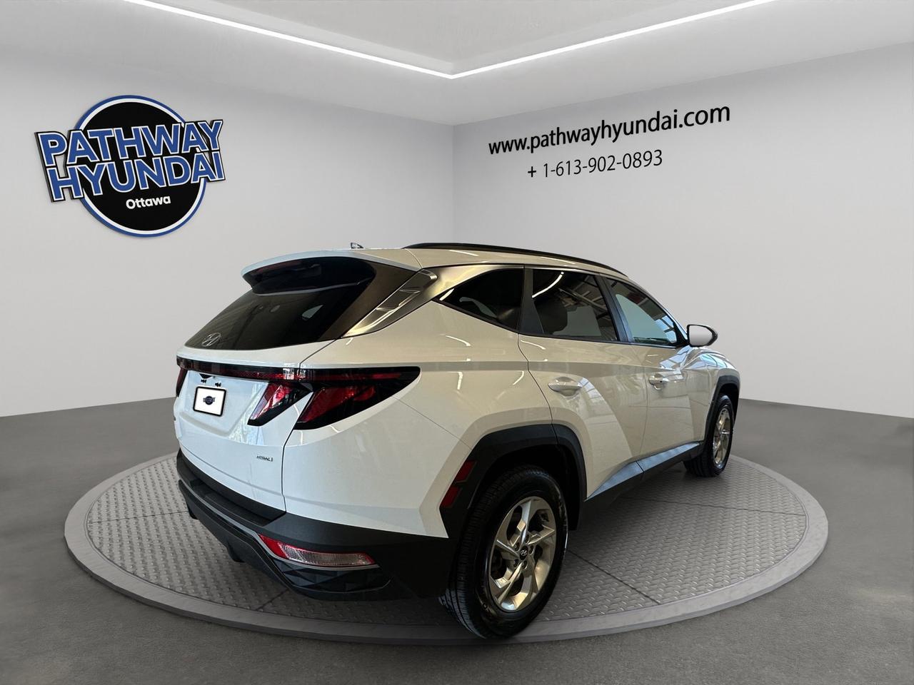 2024 Hyundai Tucson Preferred | Reverse Cam | Heated Seats Photo
