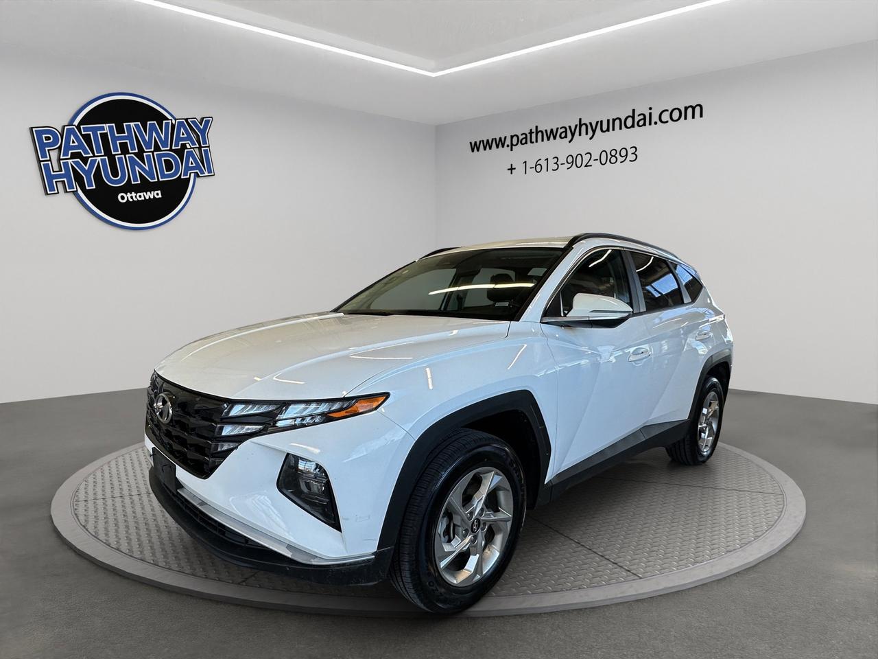 2024 Hyundai Tucson Preferred | Reverse Cam | Heated Seats Photo