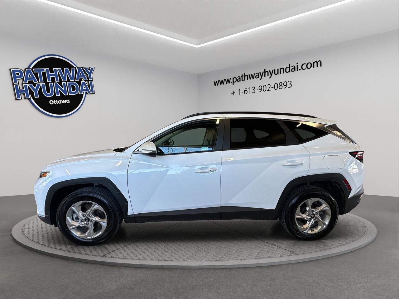 2024 Hyundai Tucson Preferred | Reverse Cam | Heated Seats Photo