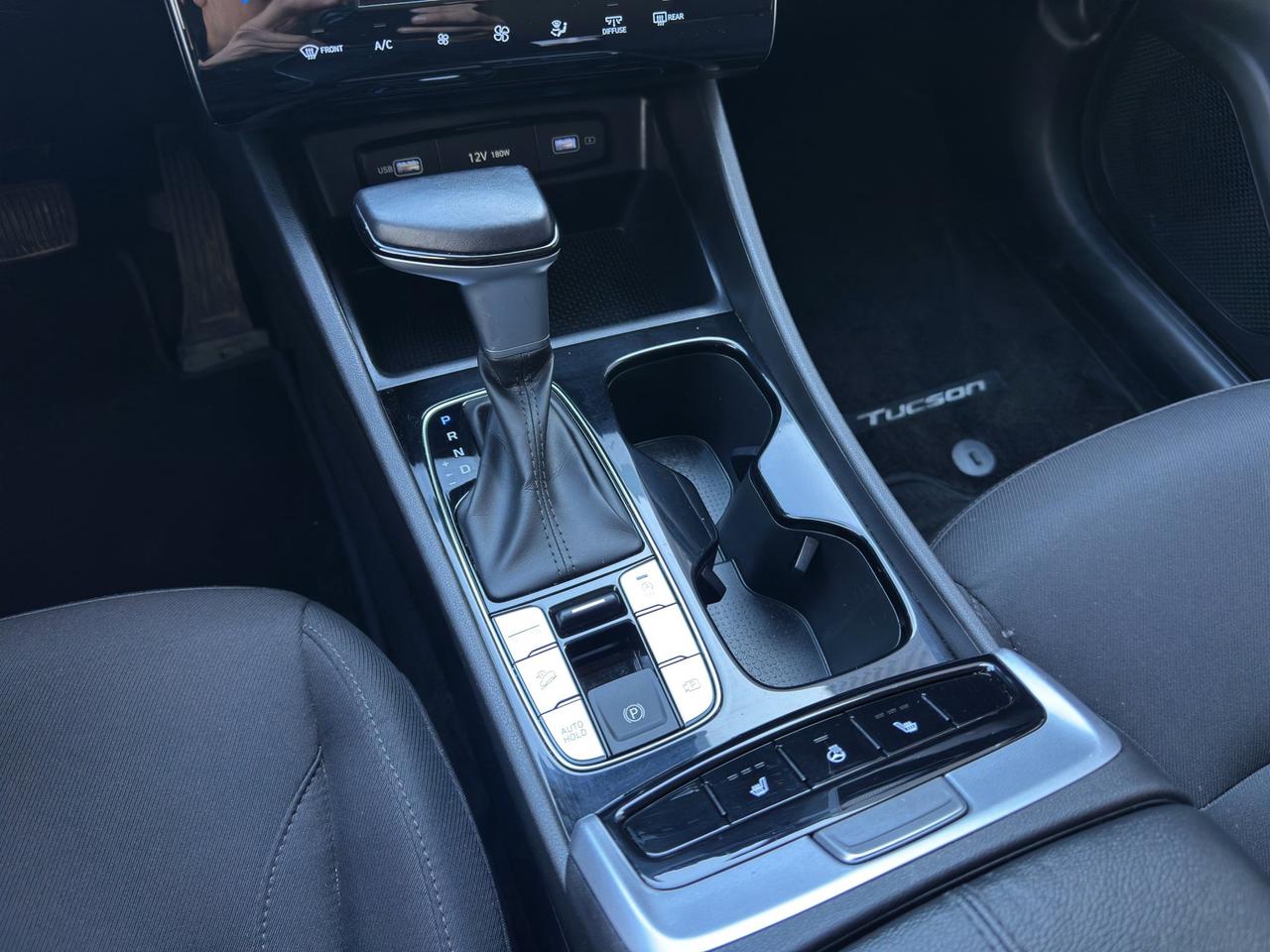2024 Hyundai Tucson Preferred | Reverse Cam | Heated Seats Photo
