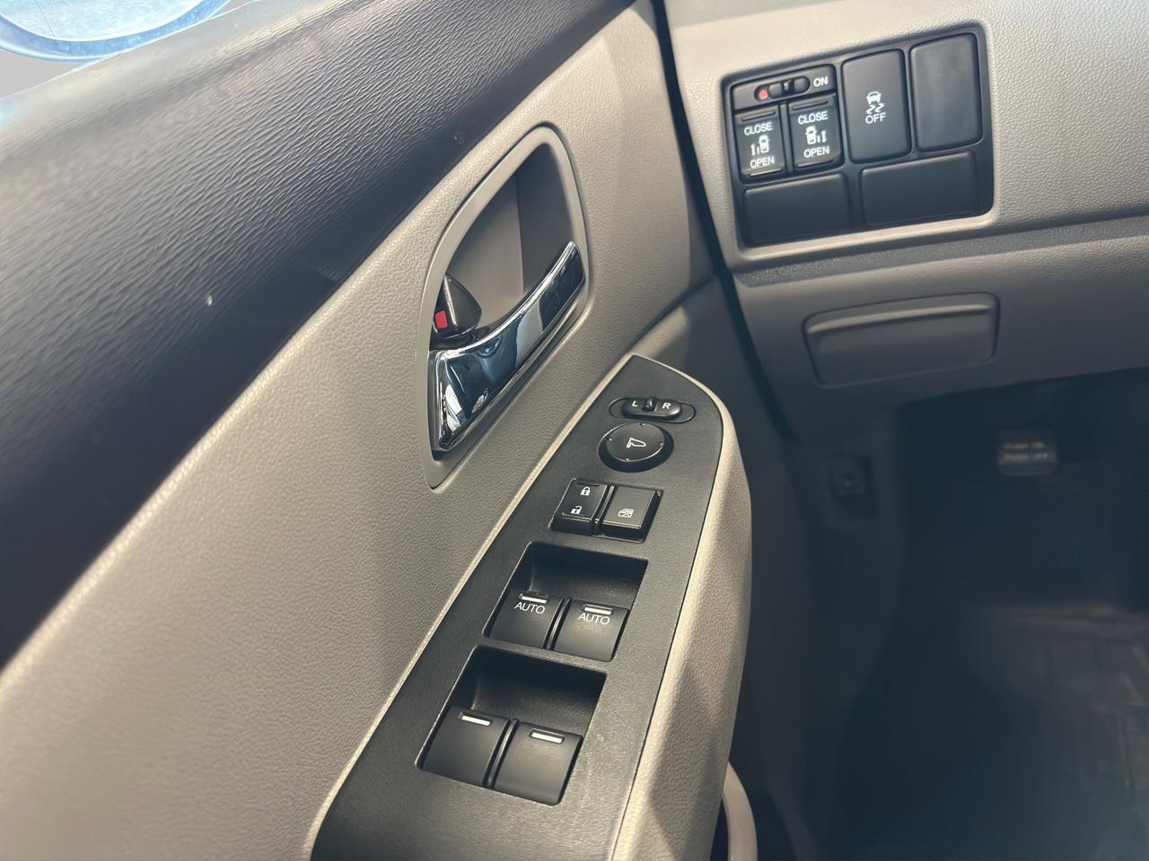 2017 Honda Odyssey EX | Reverse Cam | Heated Seats Photo