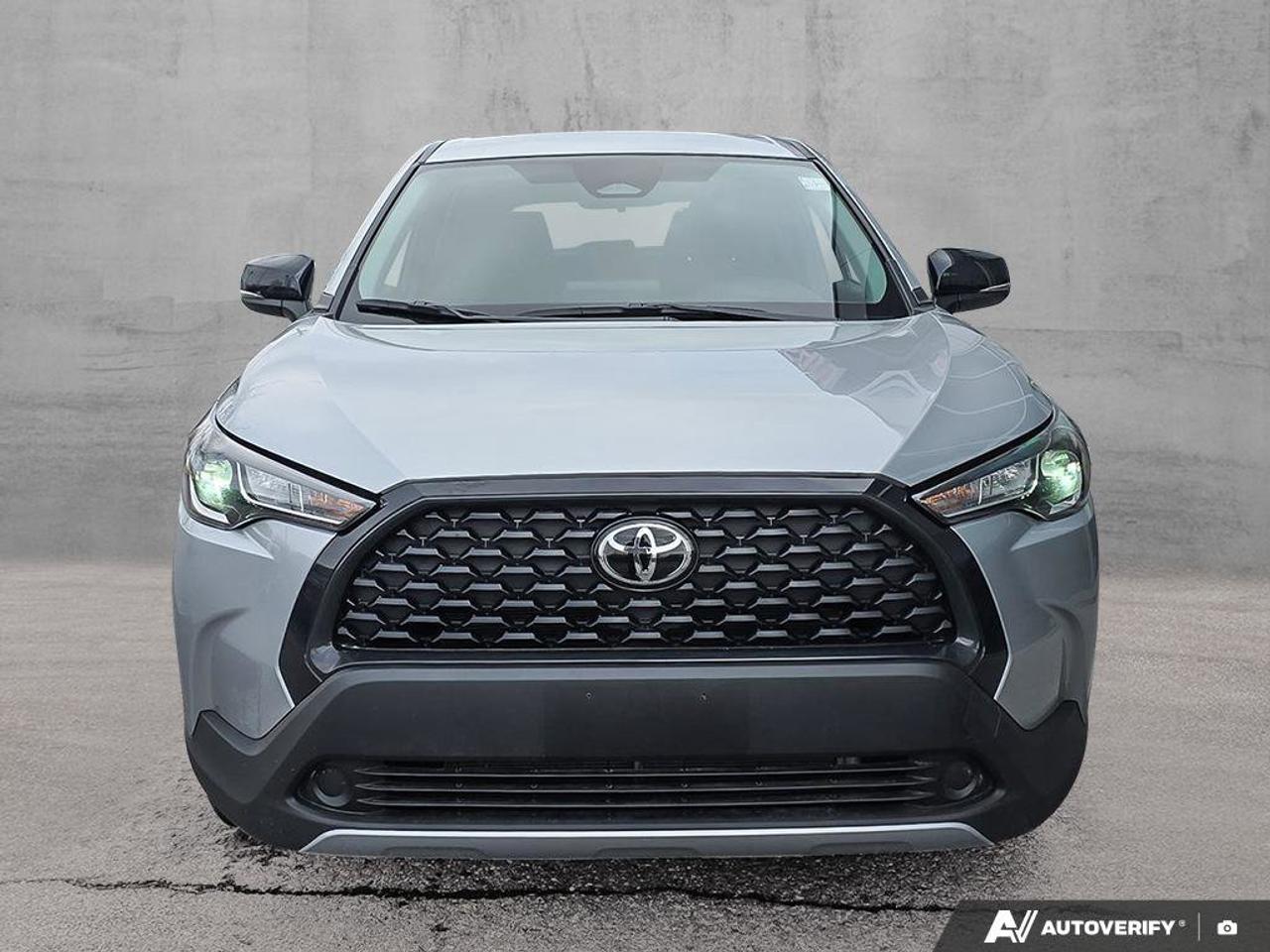 2025 Toyota Corolla Cross LE AWD | Android Auto | Apple Car Play | Photo