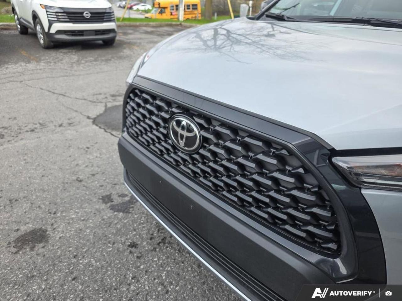 2025 Toyota Corolla Cross LE AWD | Android Auto | Apple Car Play | Photo