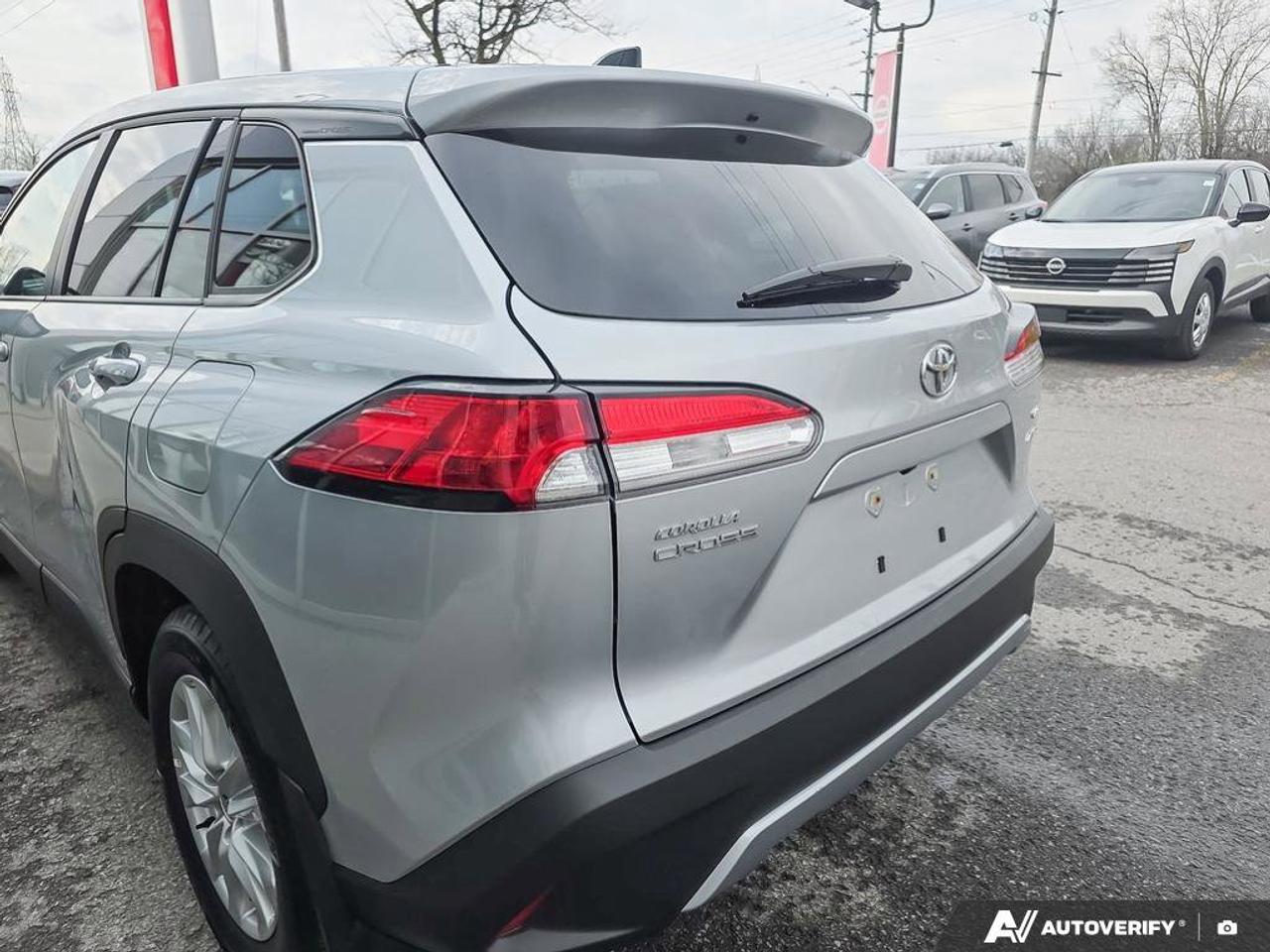 2025 Toyota Corolla Cross LE AWD | Android Auto | Apple Car Play | Photo