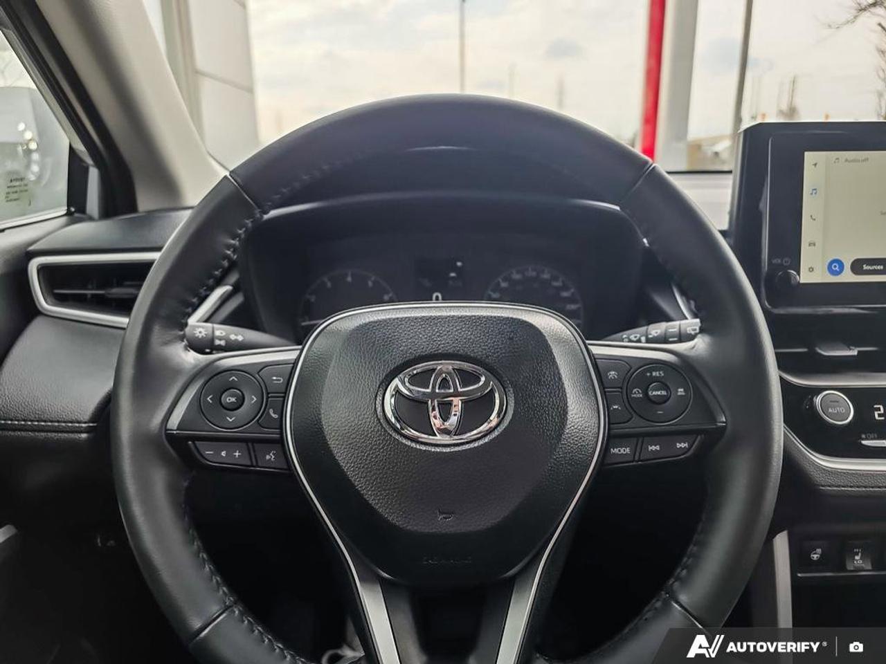 2025 Toyota Corolla Cross LE AWD | Android Auto | Apple Car Play | Photo
