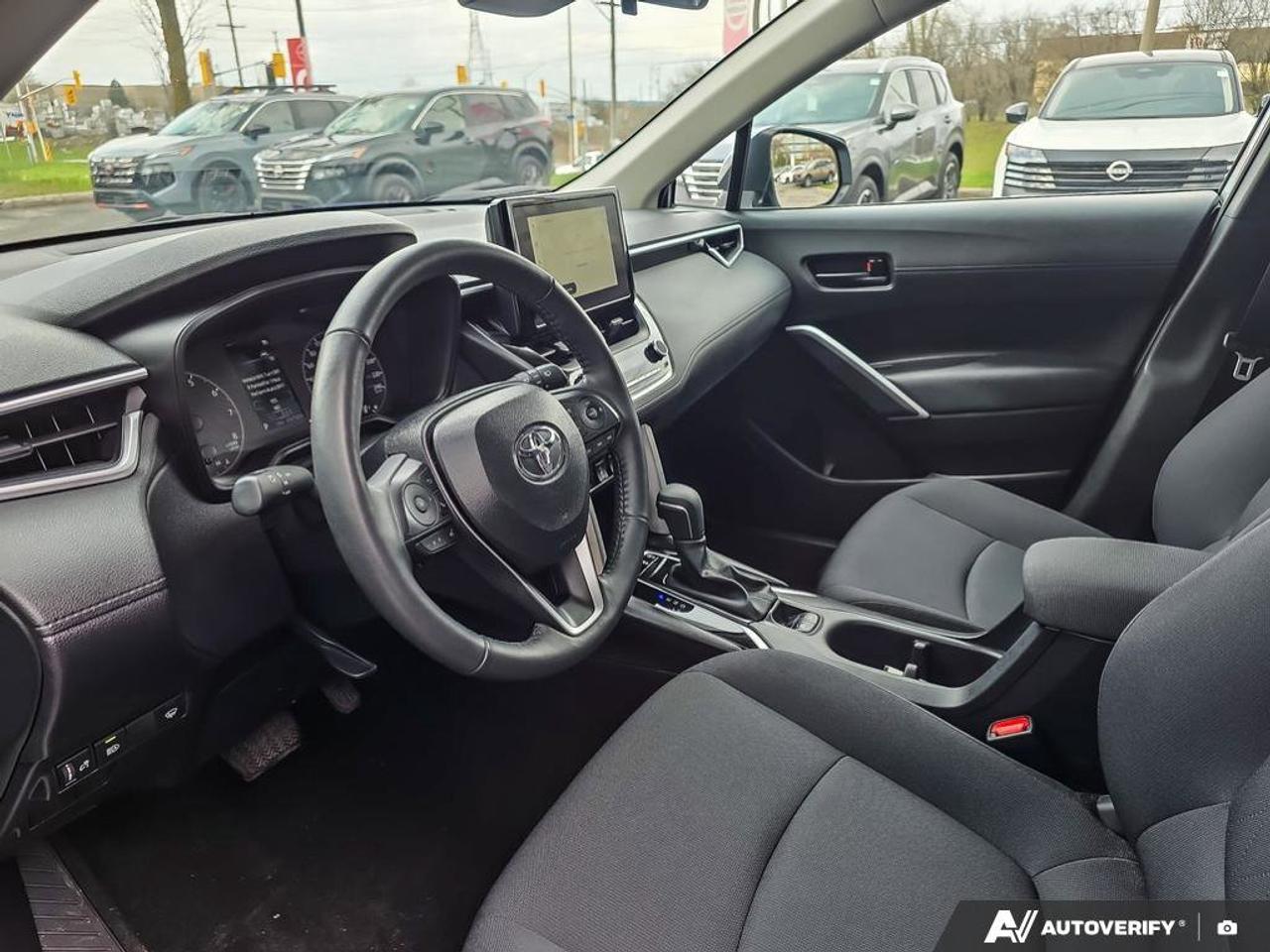 2025 Toyota Corolla Cross LE AWD | Android Auto | Apple Car Play | Photo