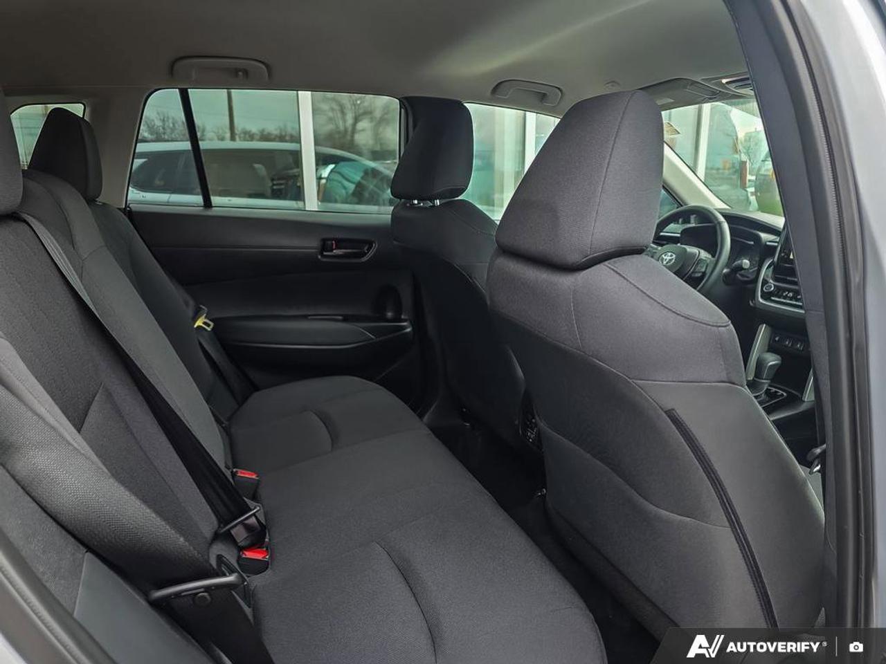 2025 Toyota Corolla Cross LE AWD | Android Auto | Apple Car Play | Photo