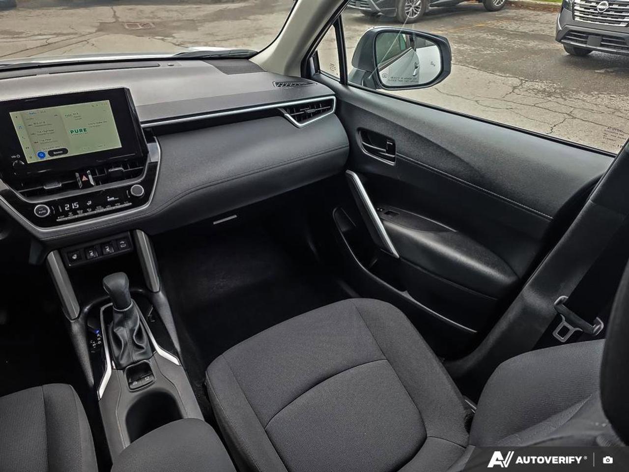 2025 Toyota Corolla Cross LE AWD | Android Auto | Apple Car Play | Photo