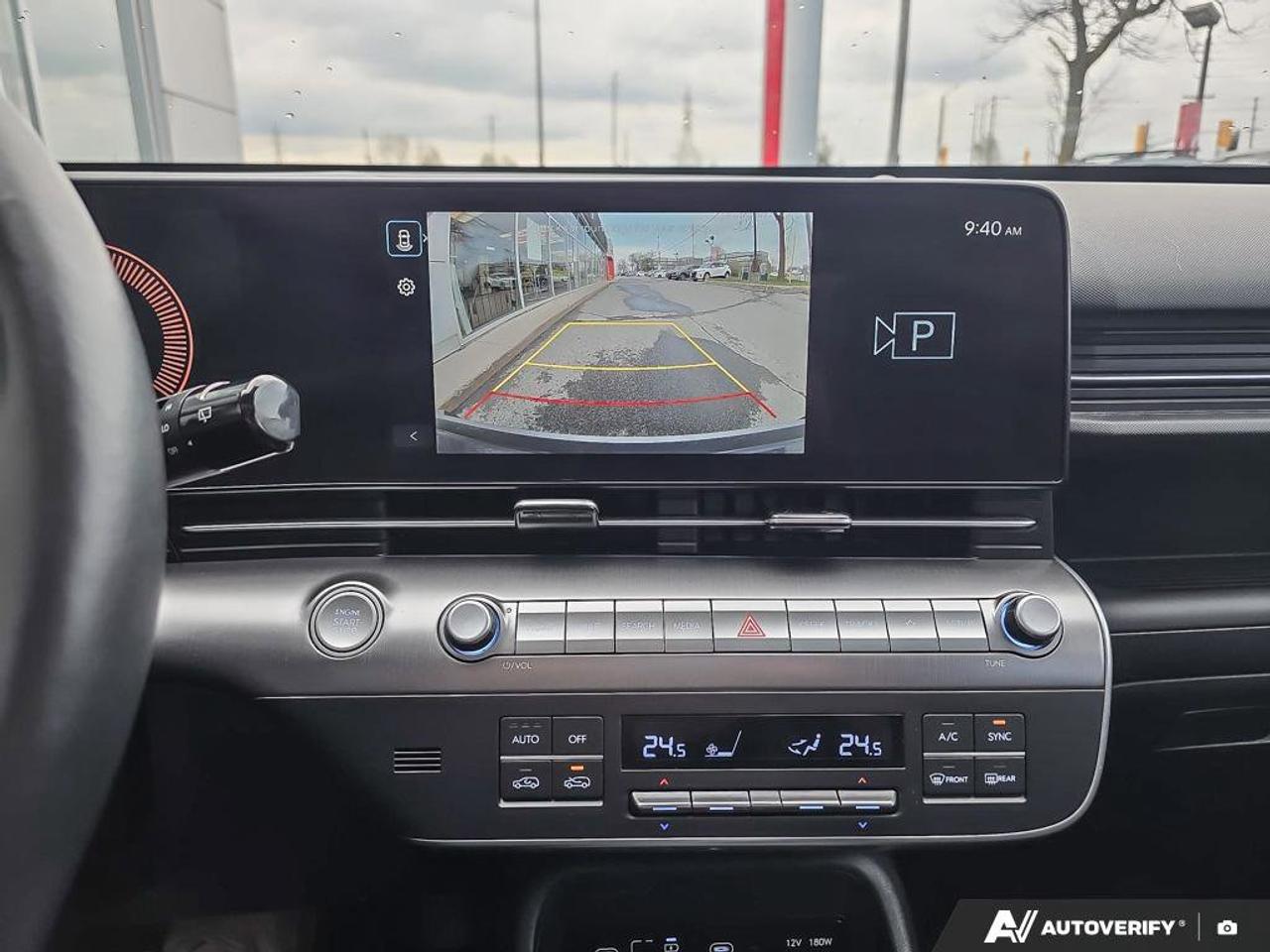 2025 Hyundai KONA Preferred | Wireless Apple Car Play | Android Auto | Sunroof | Photo