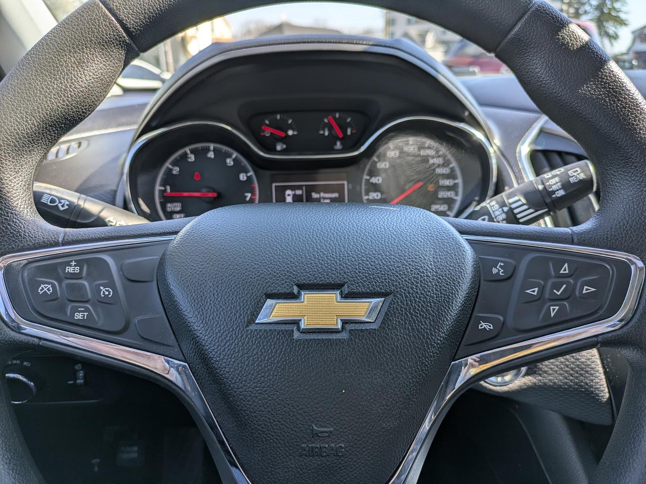 2019 Chevrolet Cruze 4dr Hb Lt Photo