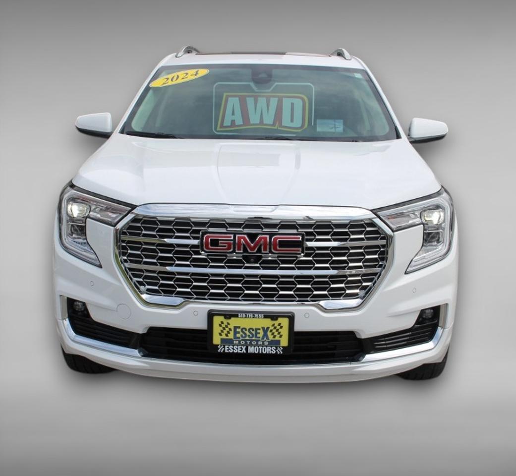 2024 GMC Terrain Denali*AWD*Heated Leather*Moon Roof*CarPlay Photo