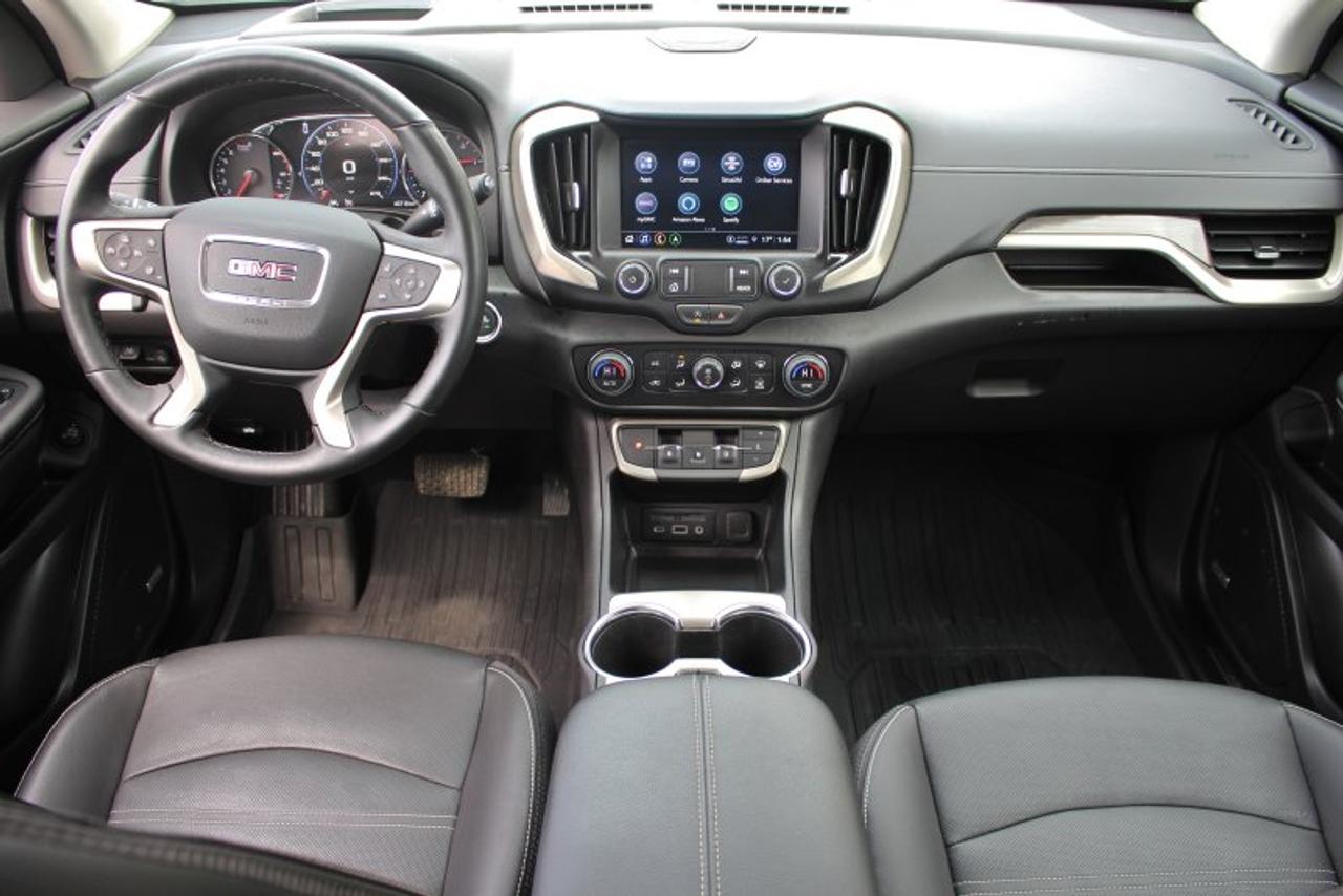 2024 GMC Terrain Denali*AWD*Heated Leather*Moon Roof*CarPlay Photo