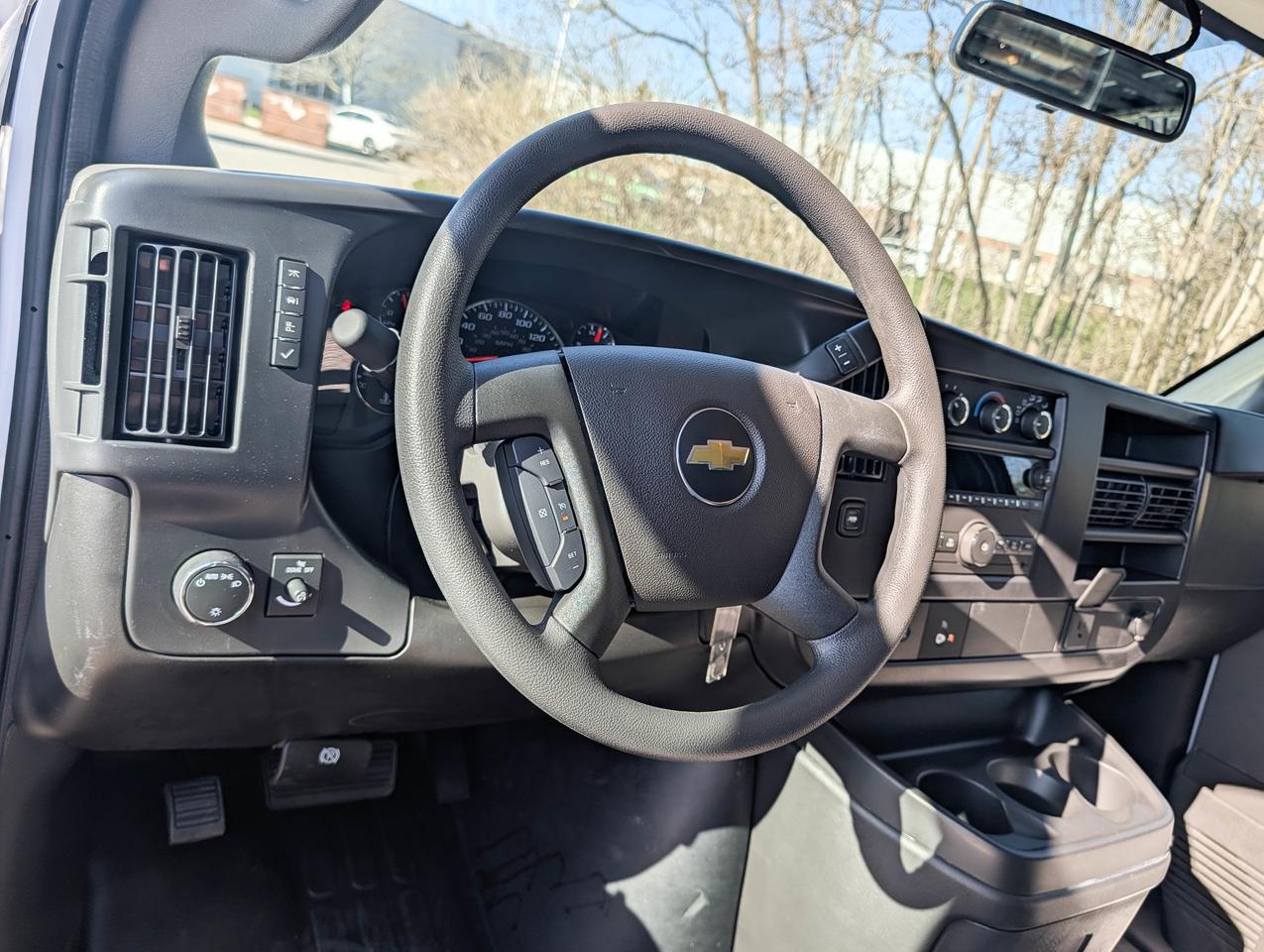 2026 Chevrolet Express Cargo Van  Photo