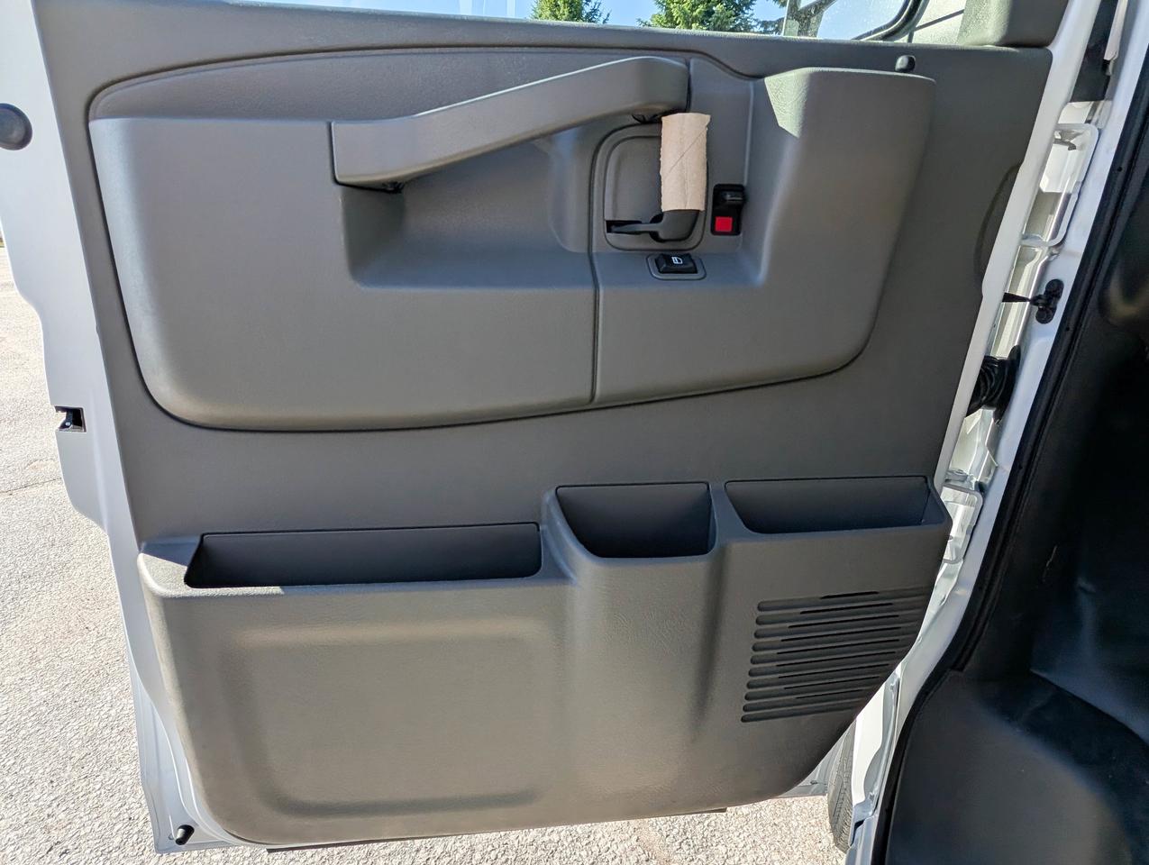 2026 Chevrolet Express Cargo Van  Photo