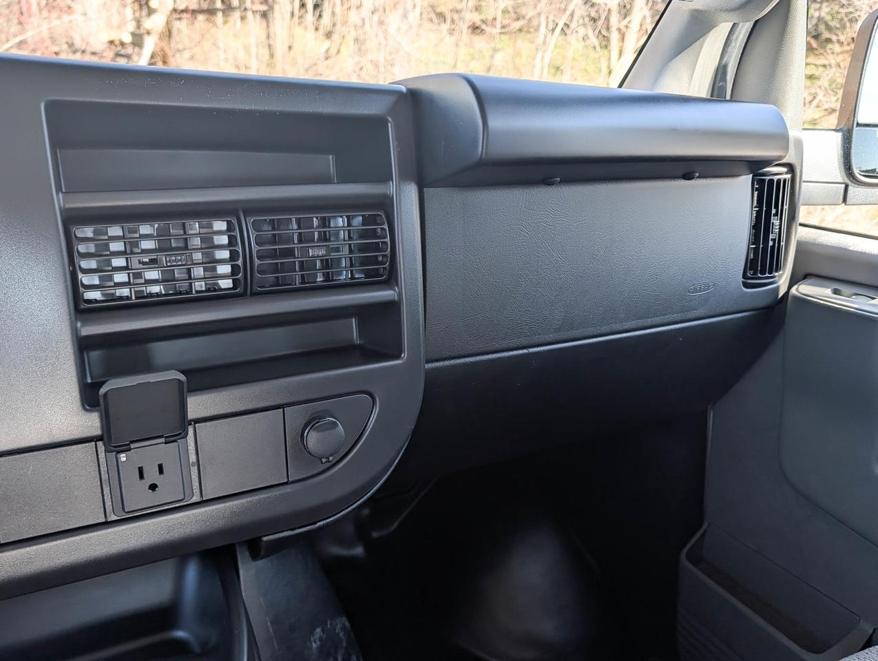 2026 Chevrolet Express Cargo Van  Photo