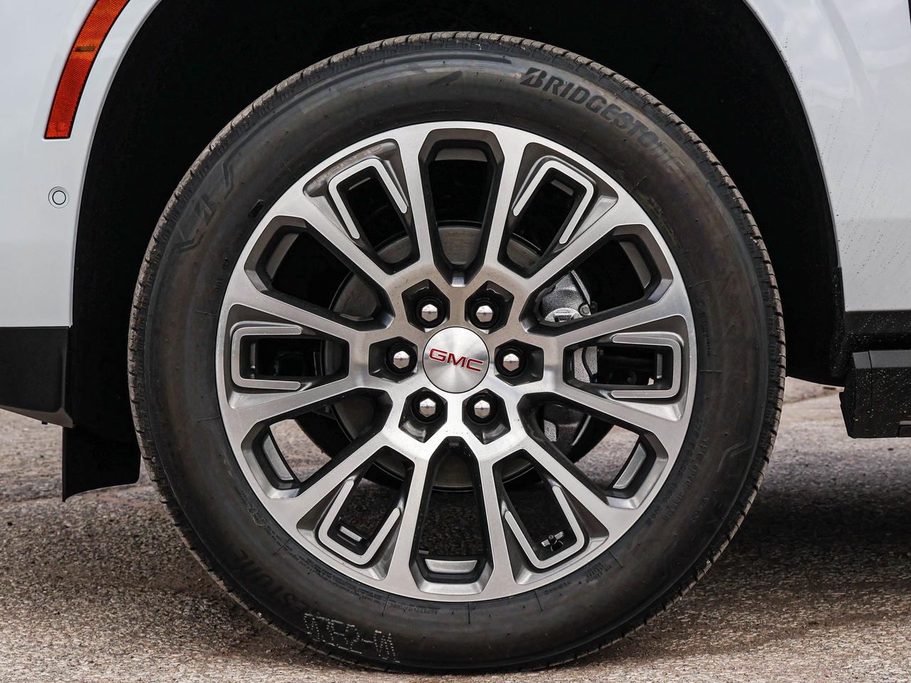 2026 GMC Yukon XL Denali Photo