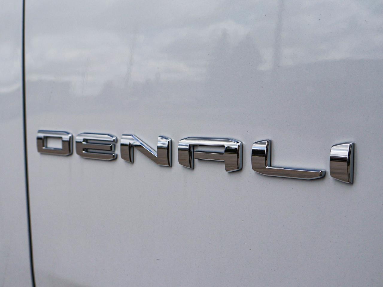 2026 GMC Yukon XL Denali Photo