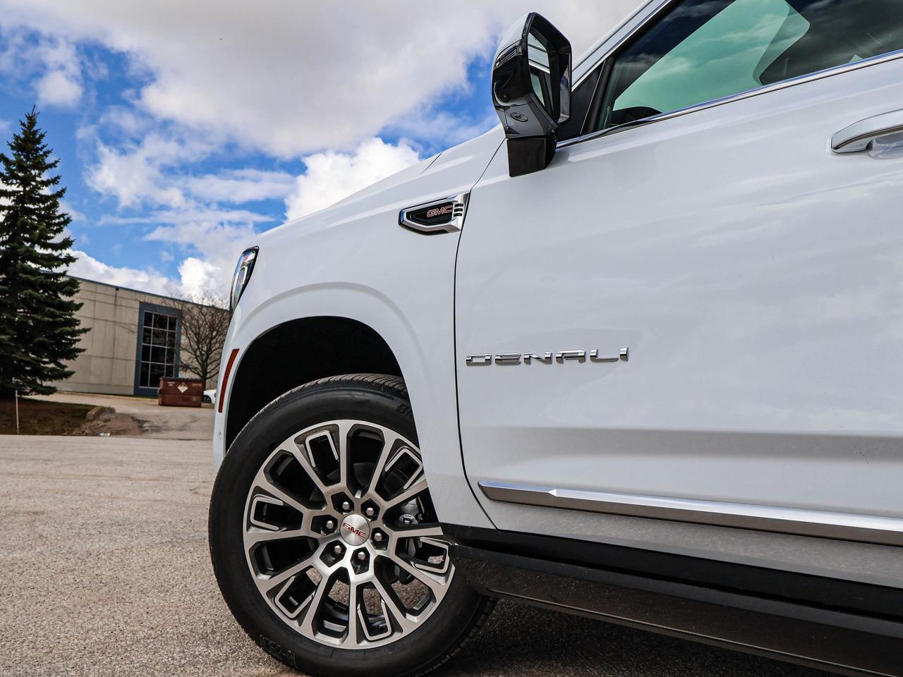 2026 GMC Yukon XL Denali Photo