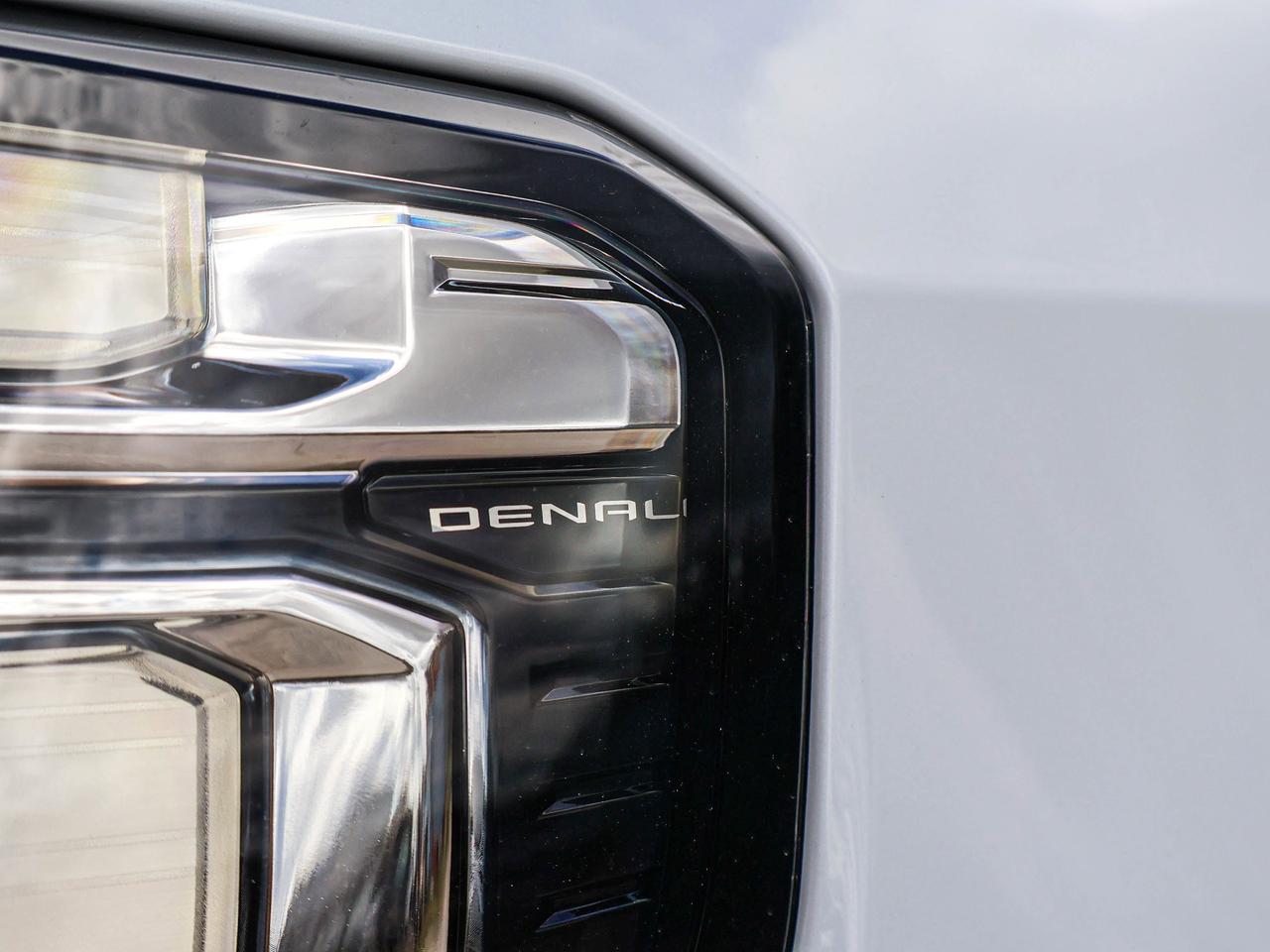 2026 GMC Yukon XL Denali Photo