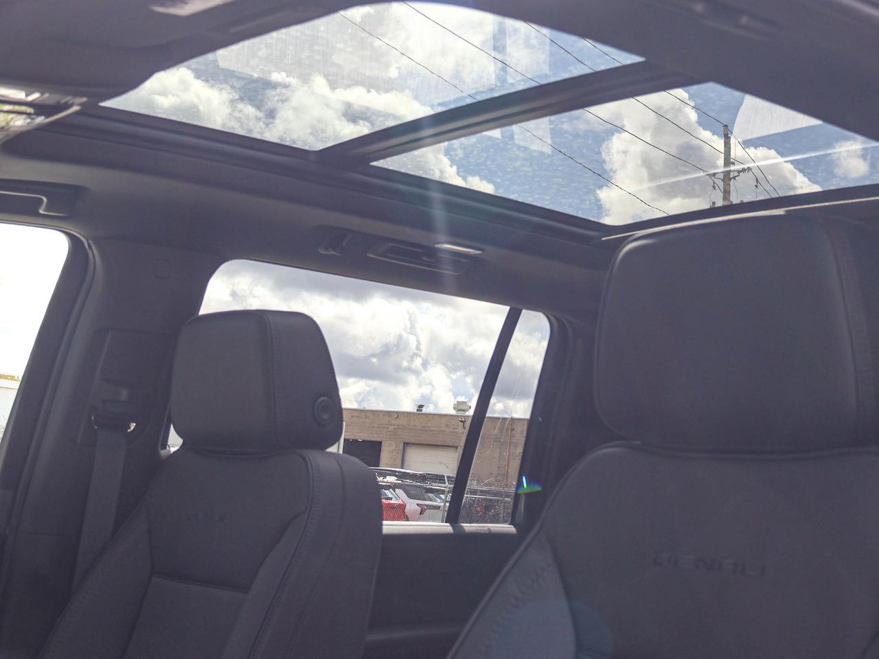 2026 GMC Yukon XL Denali Photo