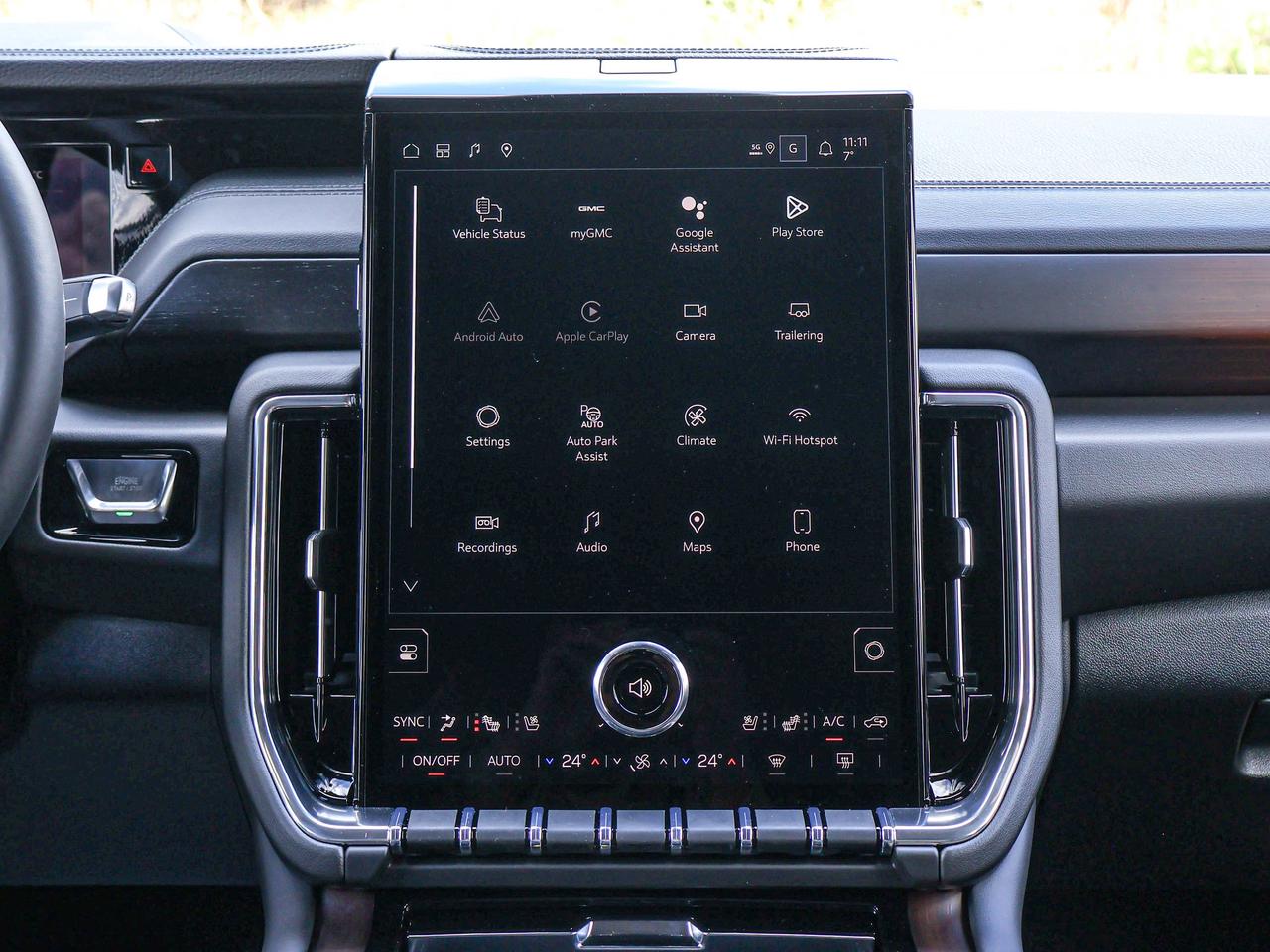 2026 GMC Yukon XL Denali Photo