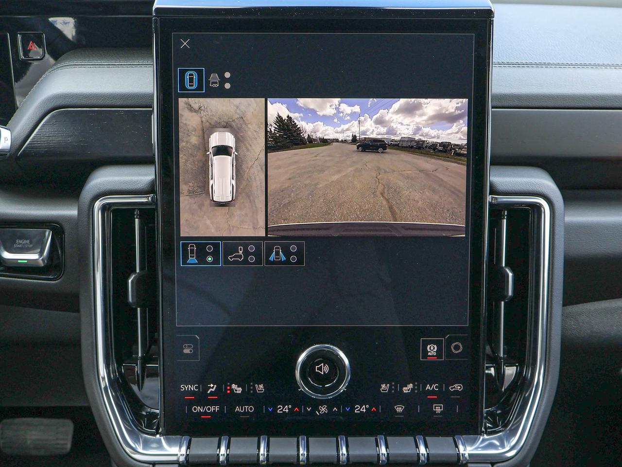 2026 GMC Yukon XL Denali Photo