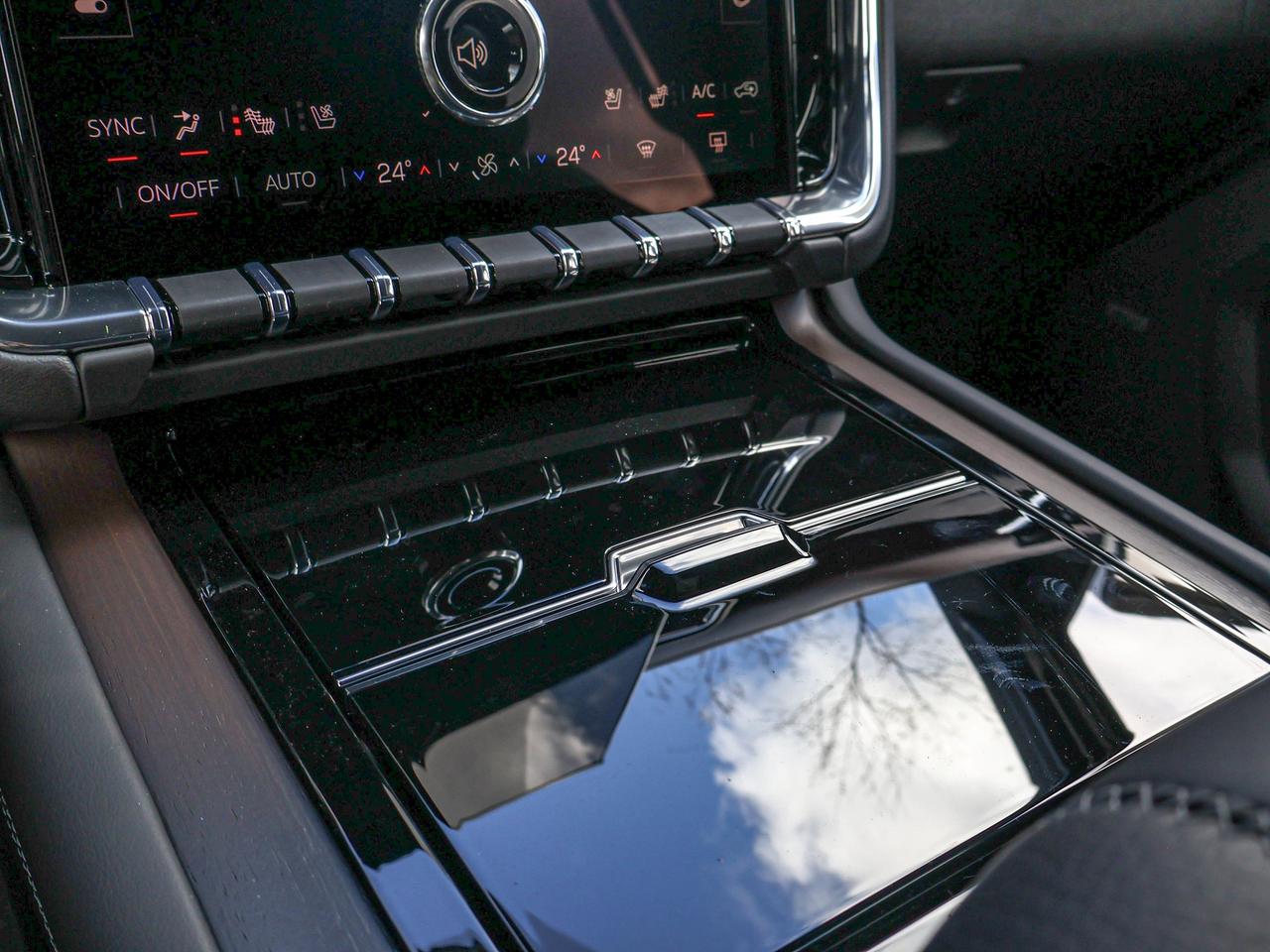 2026 GMC Yukon XL Denali Photo