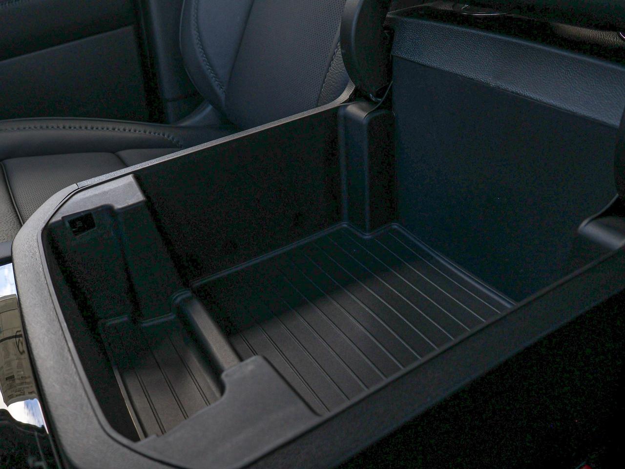 2026 GMC Yukon XL Denali Photo