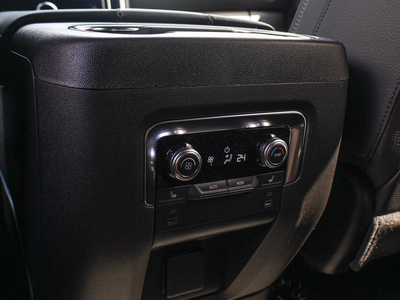 2026 GMC Yukon XL Denali Photo