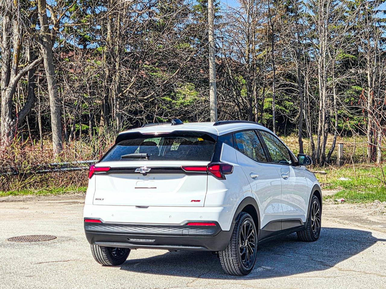2027 Chevrolet Bolt RS Photo