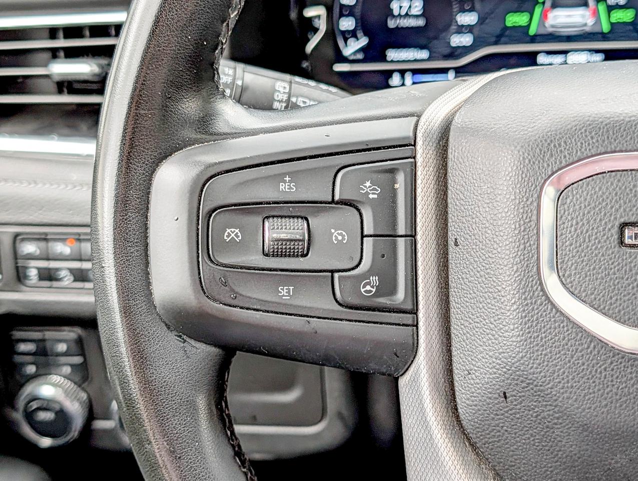 2024 GMC Yukon XL Denali Photo