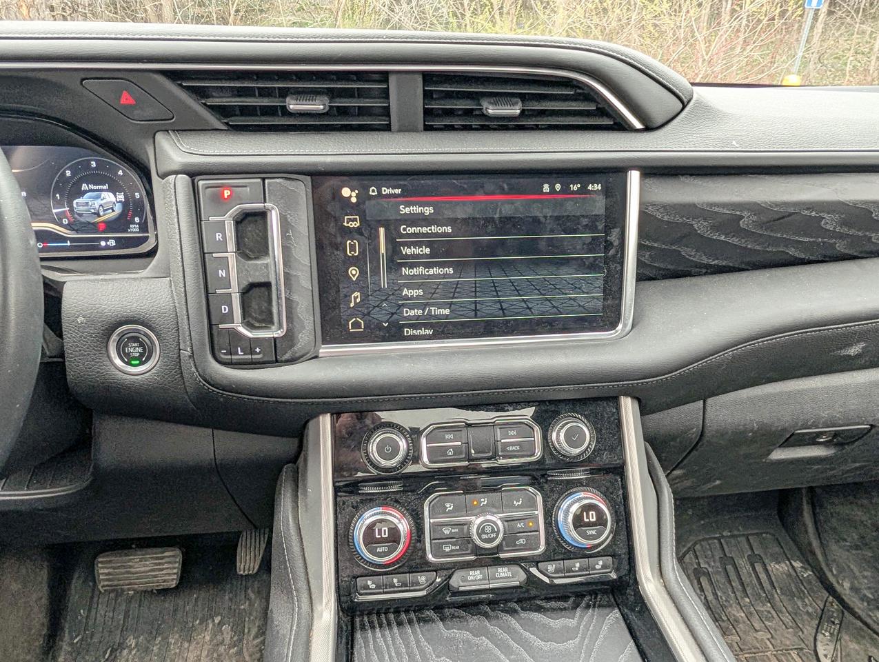 2024 GMC Yukon XL Denali Photo