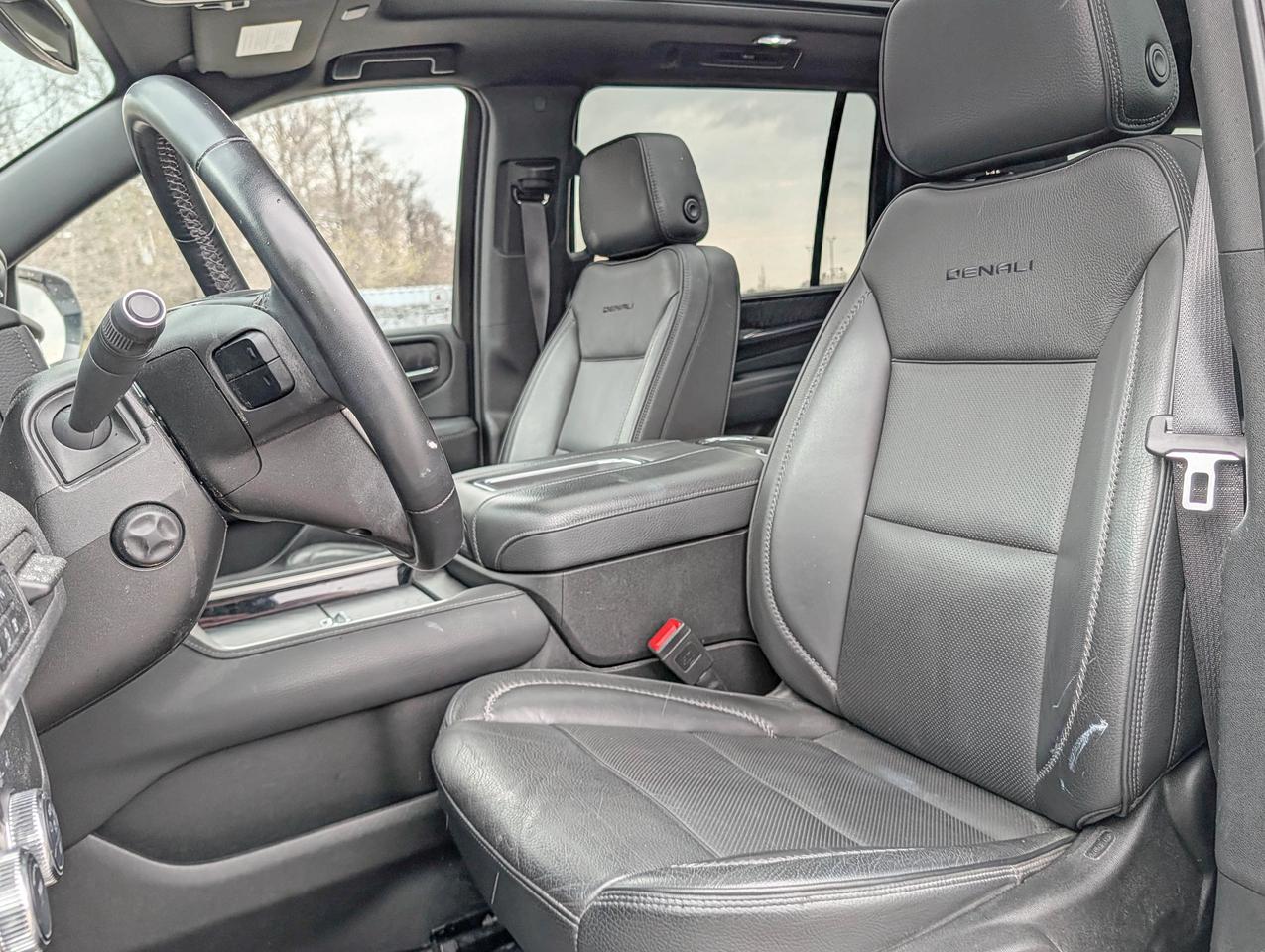 2024 GMC Yukon XL Denali Photo