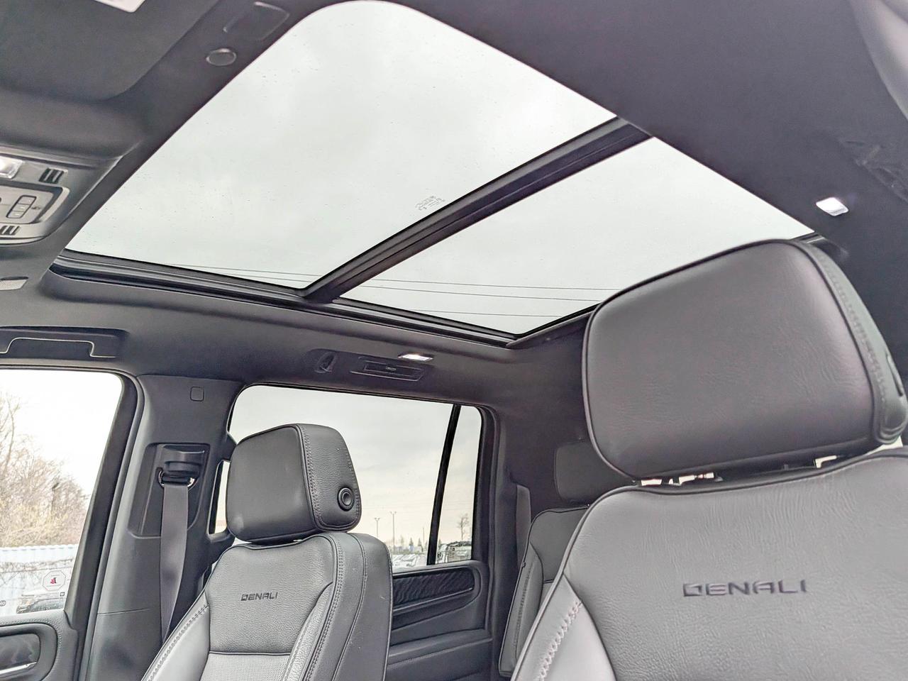 2024 GMC Yukon XL Denali Photo