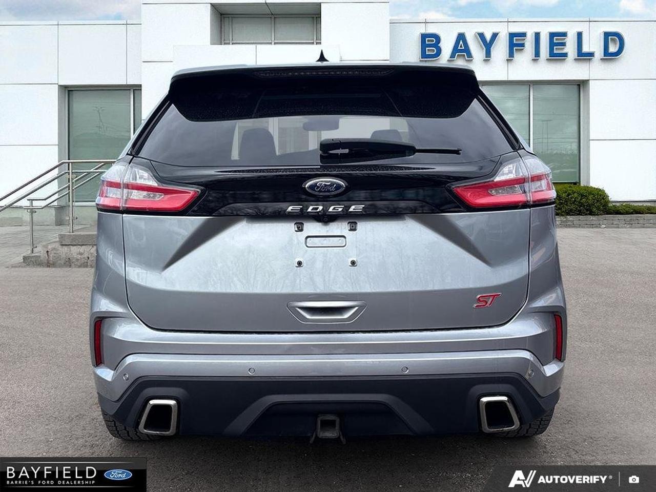 2022 Ford Edge ST Photo4