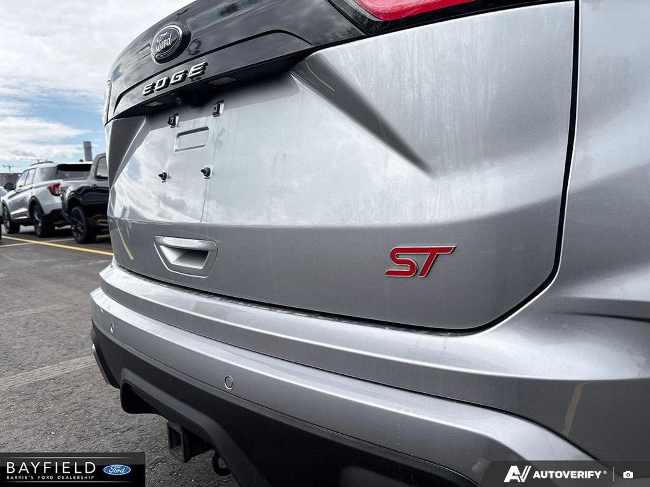2022 Ford Edge ST Photo
