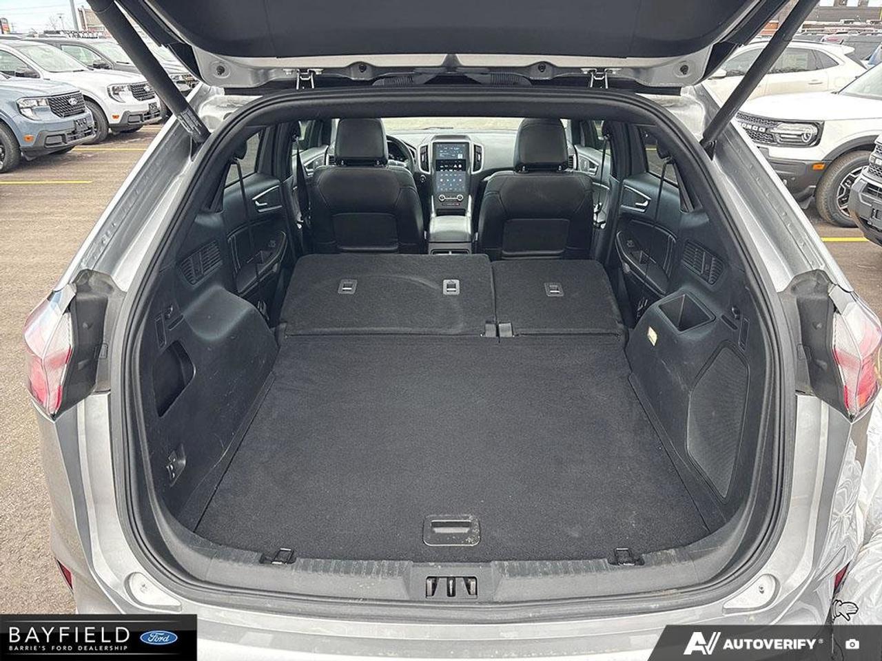 2022 Ford Edge ST Photo