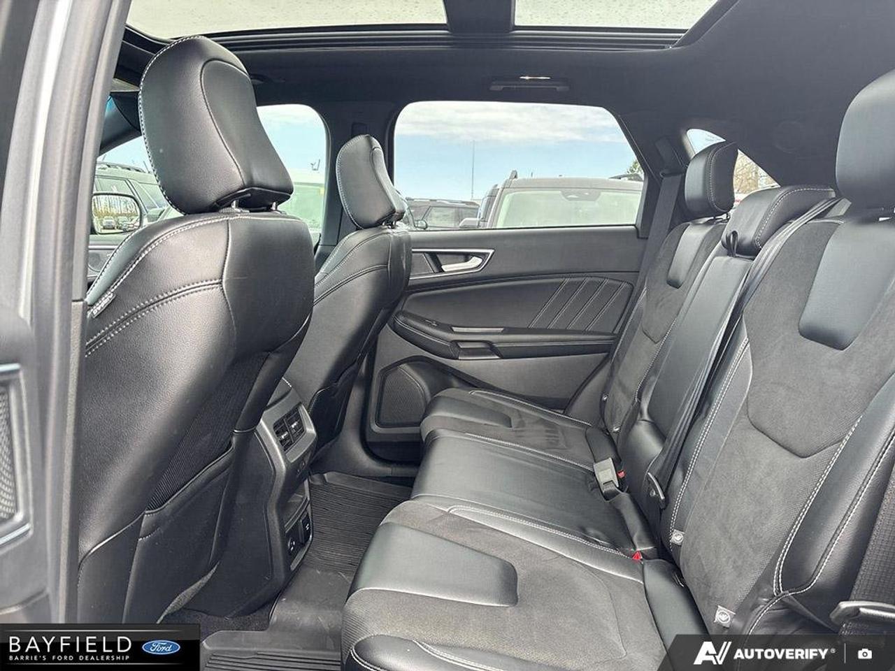 2022 Ford Edge ST Photo